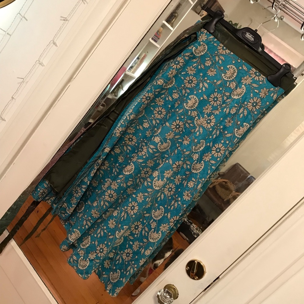 Darn Good Yarn recycled silk sari wrap skirt one size fits most (14 and up)
